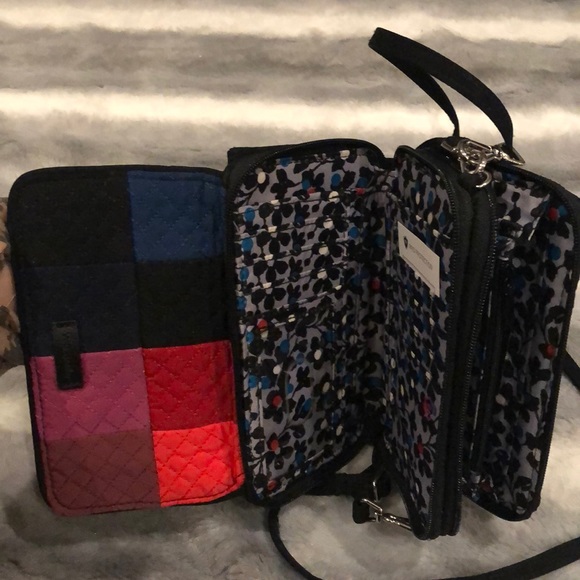**HOST PICK** Vera Bradley Small Multi-Color Crossbody - Picture 4 of 6